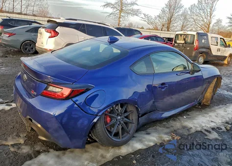 2024 Toyota Gr 86 из США, поврежденный, VIN JF1ZNBB18R9757107